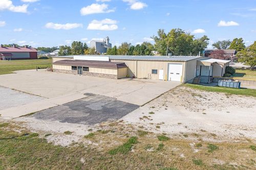 1106 N 10th St, Winterset, IA, 50273-2309 | Card Image