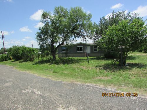 903 Cr 561, Castroville, TX, 78009 | Card Image