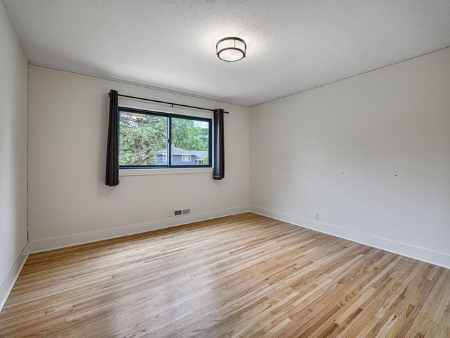 14 - Bedroom.jpg | Image 14