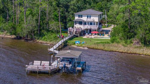 7121 Wells Ave, Navarre, FL, 32566-9733 | Card Image