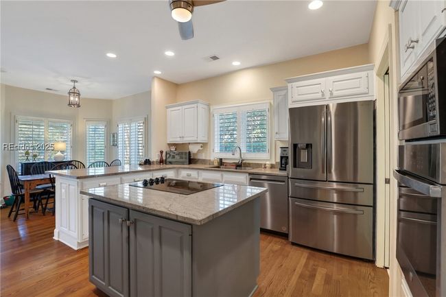 80 Peninsula Dr, House other with 3 bedrooms, 2 bathrooms and null parking in Hilton Head Island SC | Image 17
