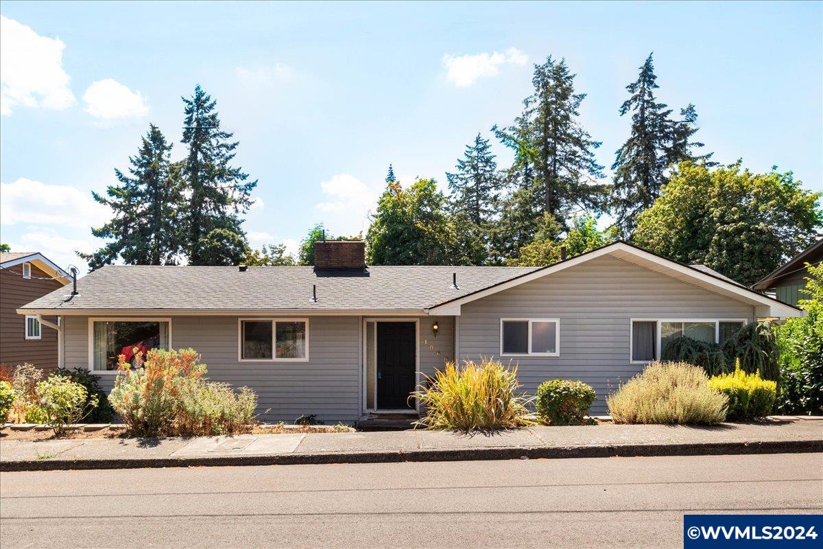 Lavona Dr, Salem, OR 97304