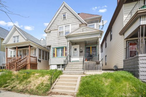 3204 W Greenfield Ave, Milwaukee, WI, 53215-1515 | Card Image