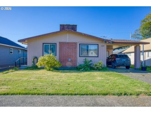 2125 Elm Ave, Reedsport, OR, 97467-1134 | Card Image