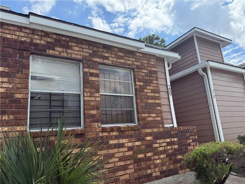 apt-209-701 Fairfax Dr, Gretna, LA, 70056-4690 | Card Image