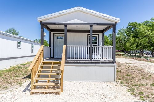8-193 Live Oaks St, Medina, TX, 78055-3955 | Card Image