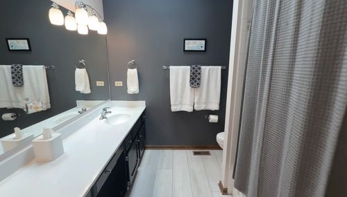3 N Richmond Ct, Lake Zurich, IL, 60047-2375 | Card Image