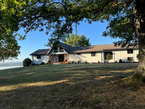 2202 Darks Mill Rd, Columbia, TN, 38401-7262 | Card Image
