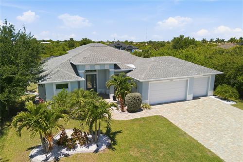 10039 Kingsville Dr, Port Charlotte, FL, 33981-4067 | Card Image