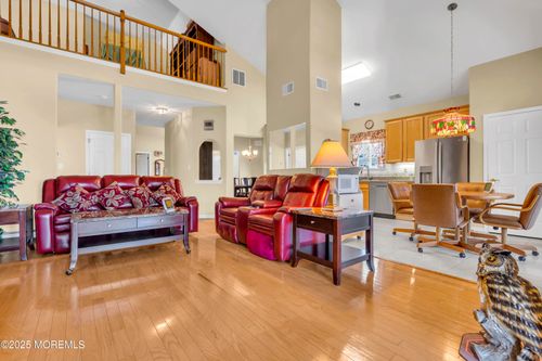 6 Avalon Ct, Manchester, NJ, 08759-6032 | Card Image