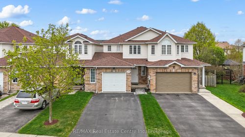 139 Gosling Gdns, Guelph, ON, N1G5E6 | Card Image