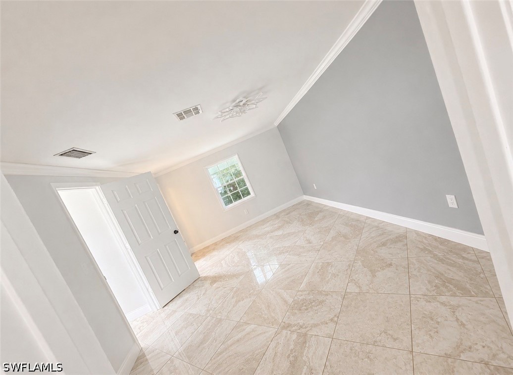 Residential in Naples 5
