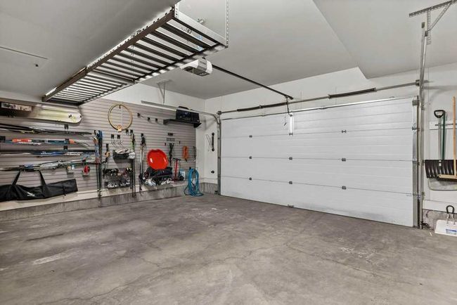 9 Creekside Mews, Townhouse with 3 bedrooms, 4 bathrooms and 2 parking in Canmore AB | Image 38