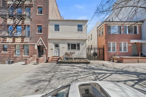 3927 57th St, Woodside, NY, 11377-3349 | Card Image