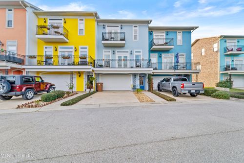 5 Oak Alley Ln, Long Beach, MS, 39560-8000 | Card Image