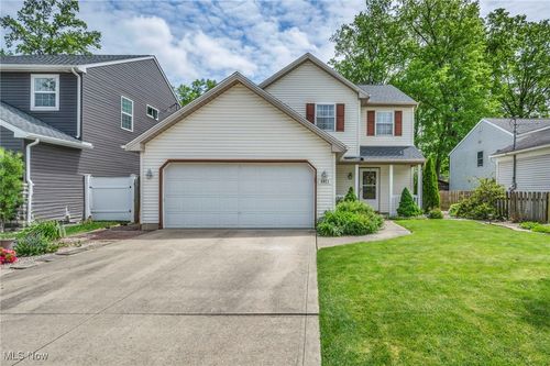 5921 Eastview Ave, North Ridgeville, OH, 44039-1468 | Card Image