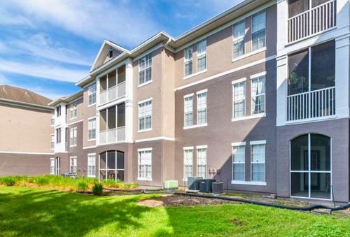 206-9320 Crescent Loop Cir, TAMPA, FL, 33619-7651 | Card Image