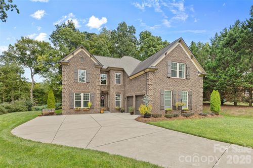 11401 Home Place Ln, Mint Hill, NC, 28227-8272 | Card Image