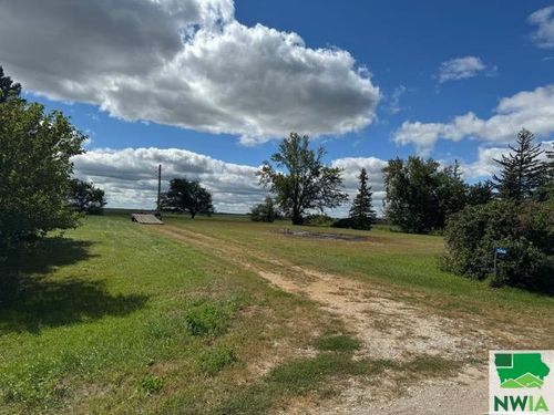 12868 460th St, Laurens, IA, 50554-8504 | Card Image