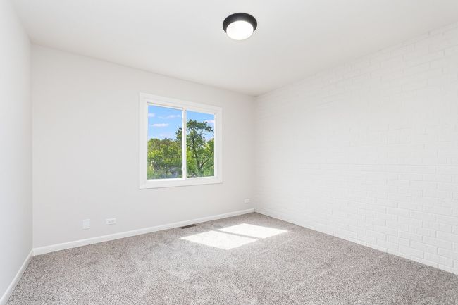 334 Ashland Ave, Townhouse with 2 bedrooms, 3 bathrooms and 2 parking in Highwood IL | Image 11