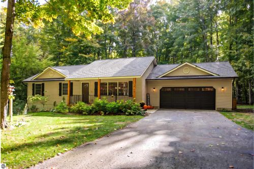 19199 Ridge View Ln, Lake Ann, MI, 49650-9410 | Card Image