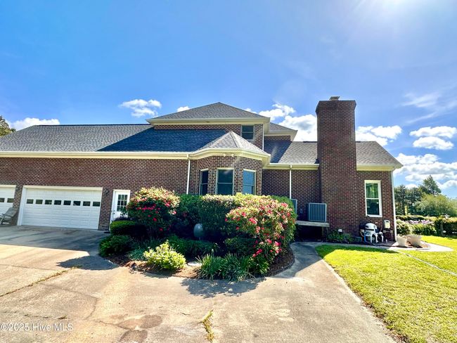 141 Baybreeze Dr, House other with 4 bedrooms, 6 bathrooms and 3 parking in Shiloh NC | Image 5