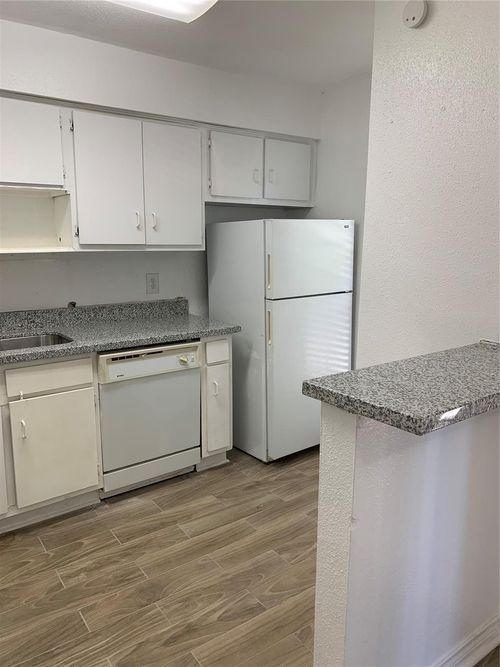 apt-814-5625 Antoine Dr, Houston, TX, 77091-4411 | Card Image