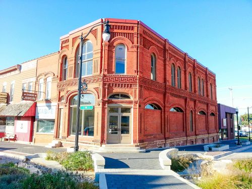 100 S Vine St, West Union, IA, 52175-1303 | Card Image