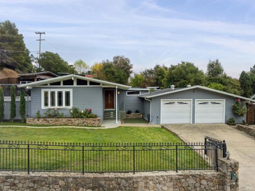 10 N Knoll Road, Mill Valley, CA, 94941 | Card Image