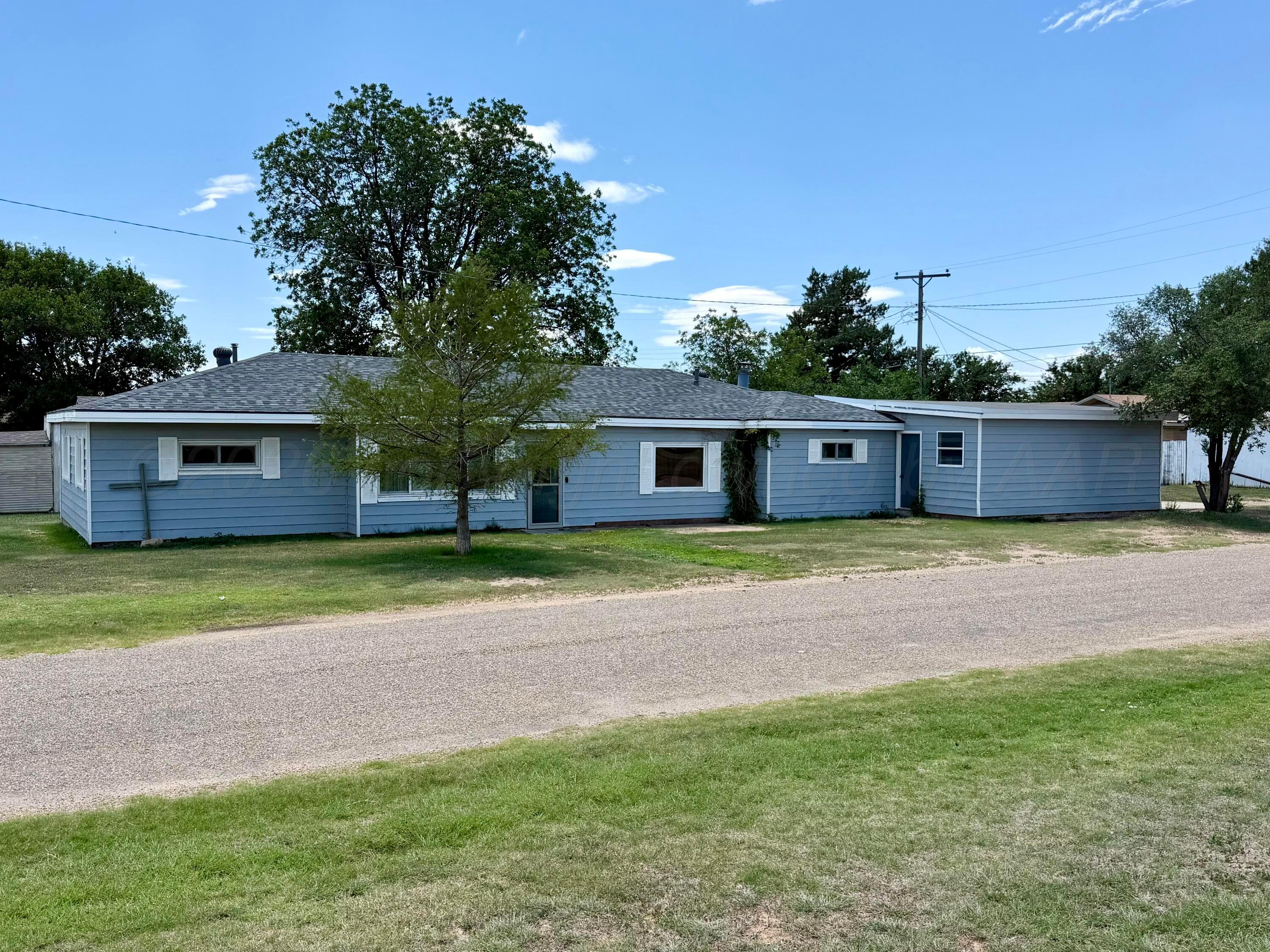 Residential in Stinnett