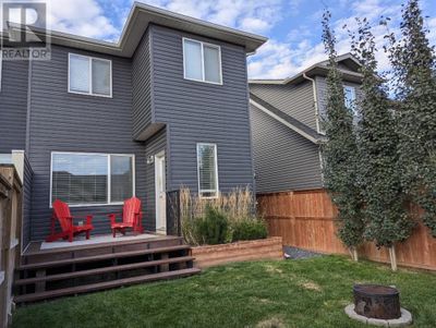 29 Emberside Hollow, Home with 3 bedrooms, 3 bathrooms and 2 parking in Cochrane AB | Image 2