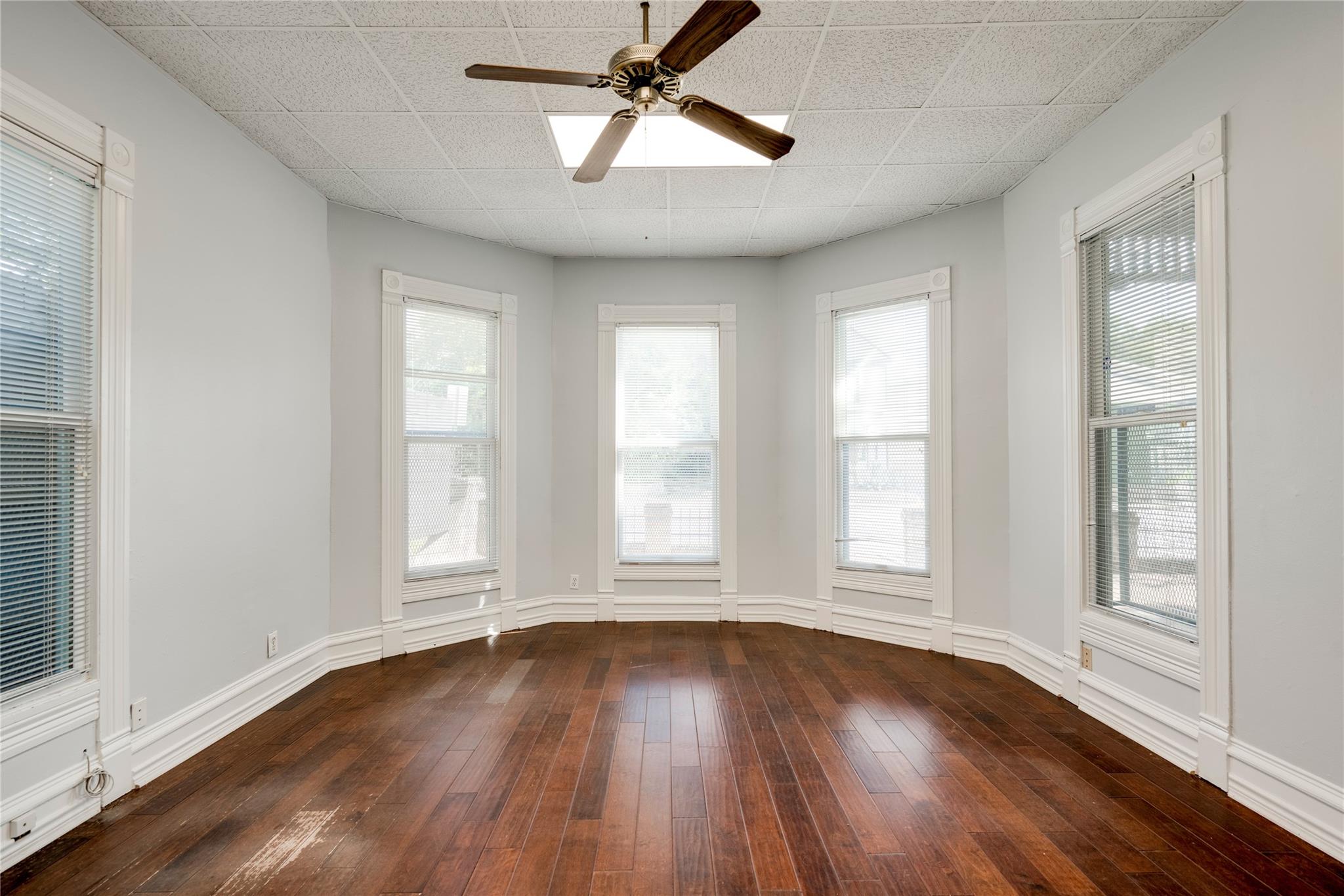 Commercial Sale in Austin 3