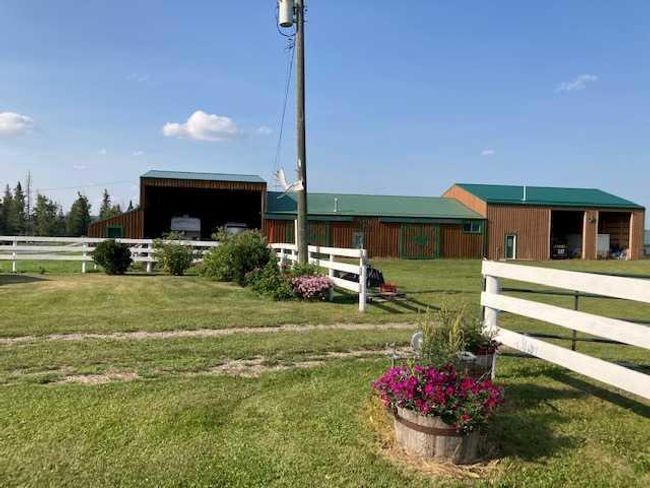 4540 Township Road 340, Home with 3 bedrooms, 3 bathrooms and 20 parking in Rural Mountain View County AB | Image 34