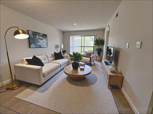 209d-1650 Sw 124th Ter, Pembroke Pines, FL, 33027-6839 | Card Image