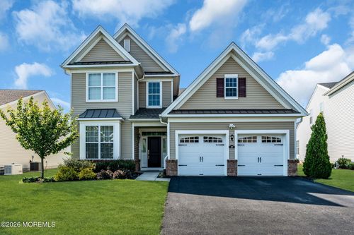 27 Flagstone Ct, Freehold, NJ, 07728-4431 | Card Image