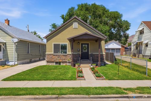 724 Canyon Rd, Ogden, UT, 84404-5866 | Card Image