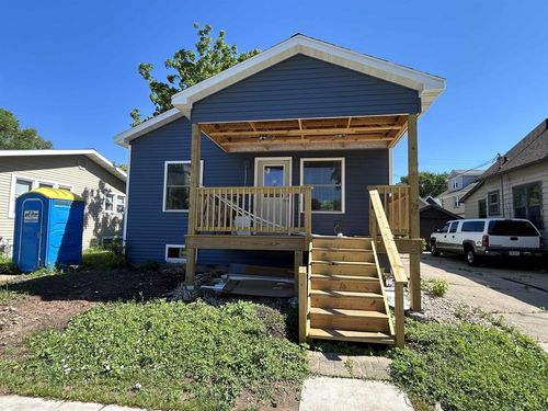 828 School Place, GREEN BAY, WI, 54303 | Card Image