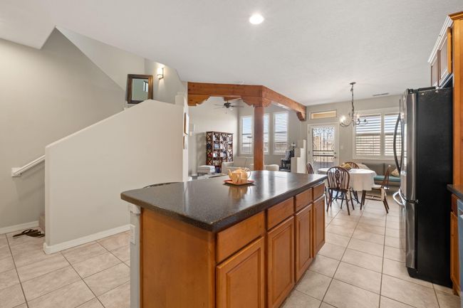 8719 Desert Fox Way, Condo with 3 bedrooms, 3 bathrooms and null parking in Albuquerque NM | Image 7
