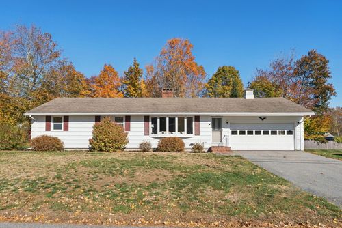 8 Pinewood Drive, Cumberland, ME, 04021 | Card Image