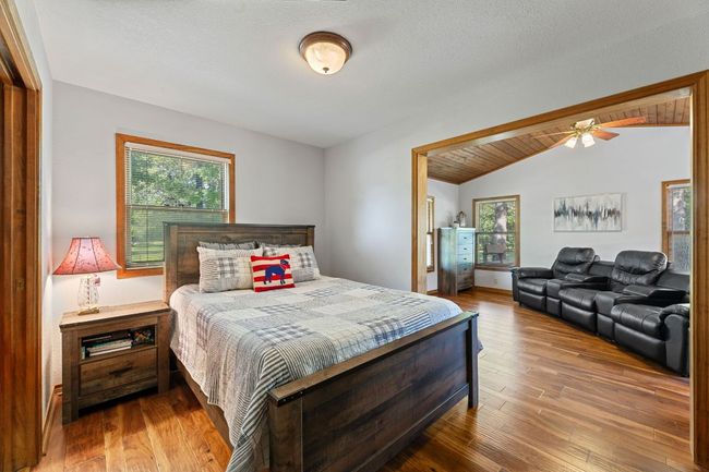 Secondary bedroom | Image 18