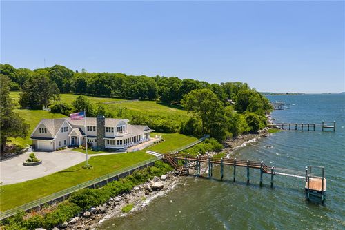 149 Nanaquaket Rd, Tiverton, RI, 02878-4750 | Card Image