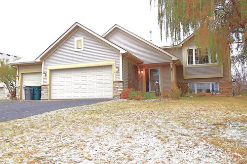 1113 N Cheyenne St, Roberts, WI, 54023-9725 | Card Image