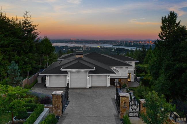 1436 Sandhurst Place, House other with 7 bedrooms, 7 bathrooms and 6 parking in West Vancouver BC | Image 3