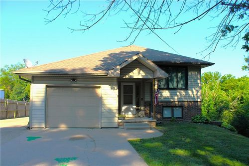 7215 State Route 371, Saint Joseph, MO, 64504-2733 | Card Image