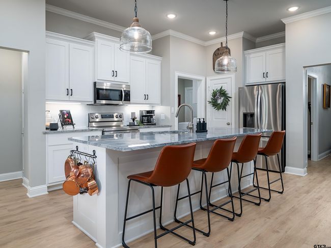 401 Meadows Ct, House other with 4 bedrooms, 3 bathrooms and null parking in Chandler TX | Image 9