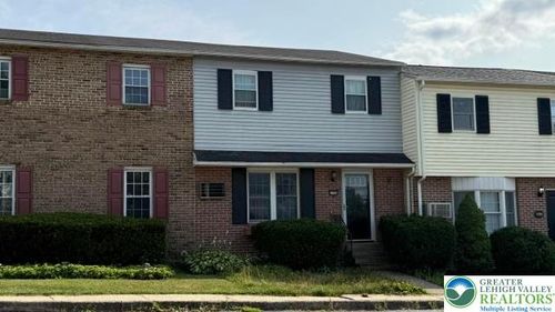5758 Greens Dr, ALLENTOWN, PA, 18106-9515 | Card Image