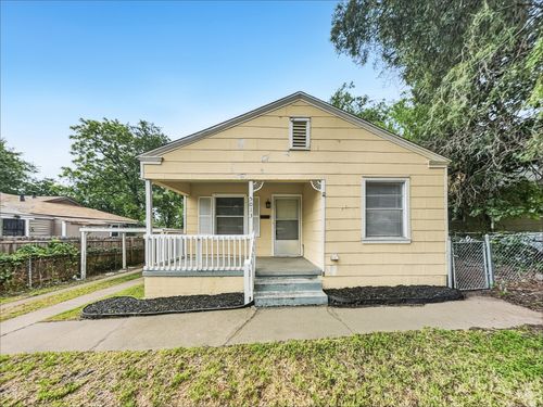 5013 Kessler Rd, River Oaks, TX, 76114-2621 | Card Image