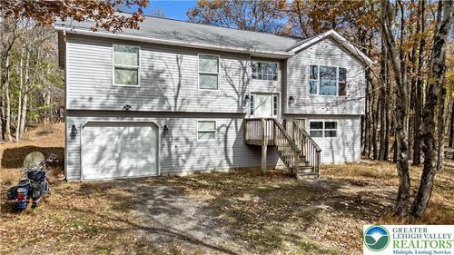 207 Chippewa Trl, ALBRIGHTSVILLE, PA, 18210-3606 | Card Image