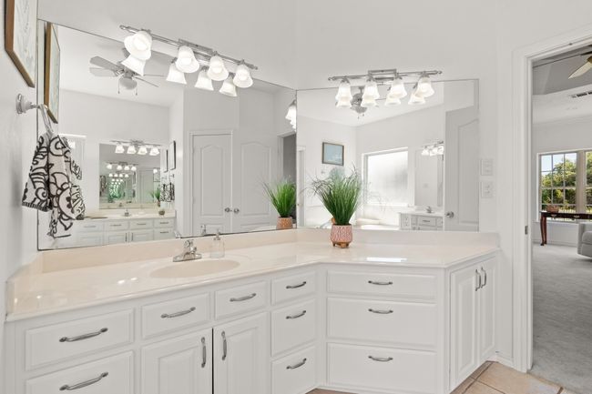 Primary bathroom | Image 22