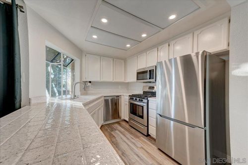 7-2849 East Dr, San Diego, CA, 92110 | Card Image